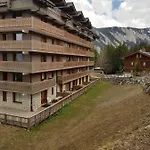 N 5 * Courchevel